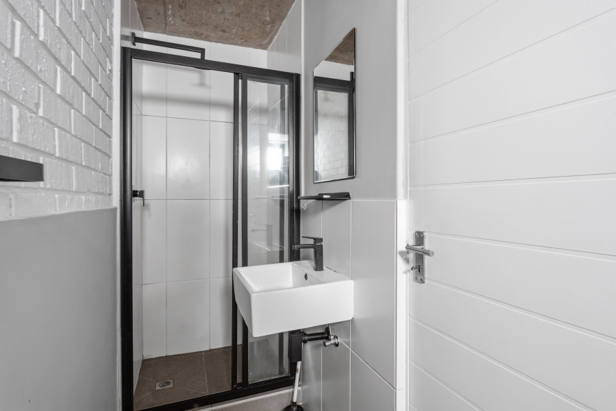 To Let 1 Bedroom Property for Rent in Observatory Western Cape